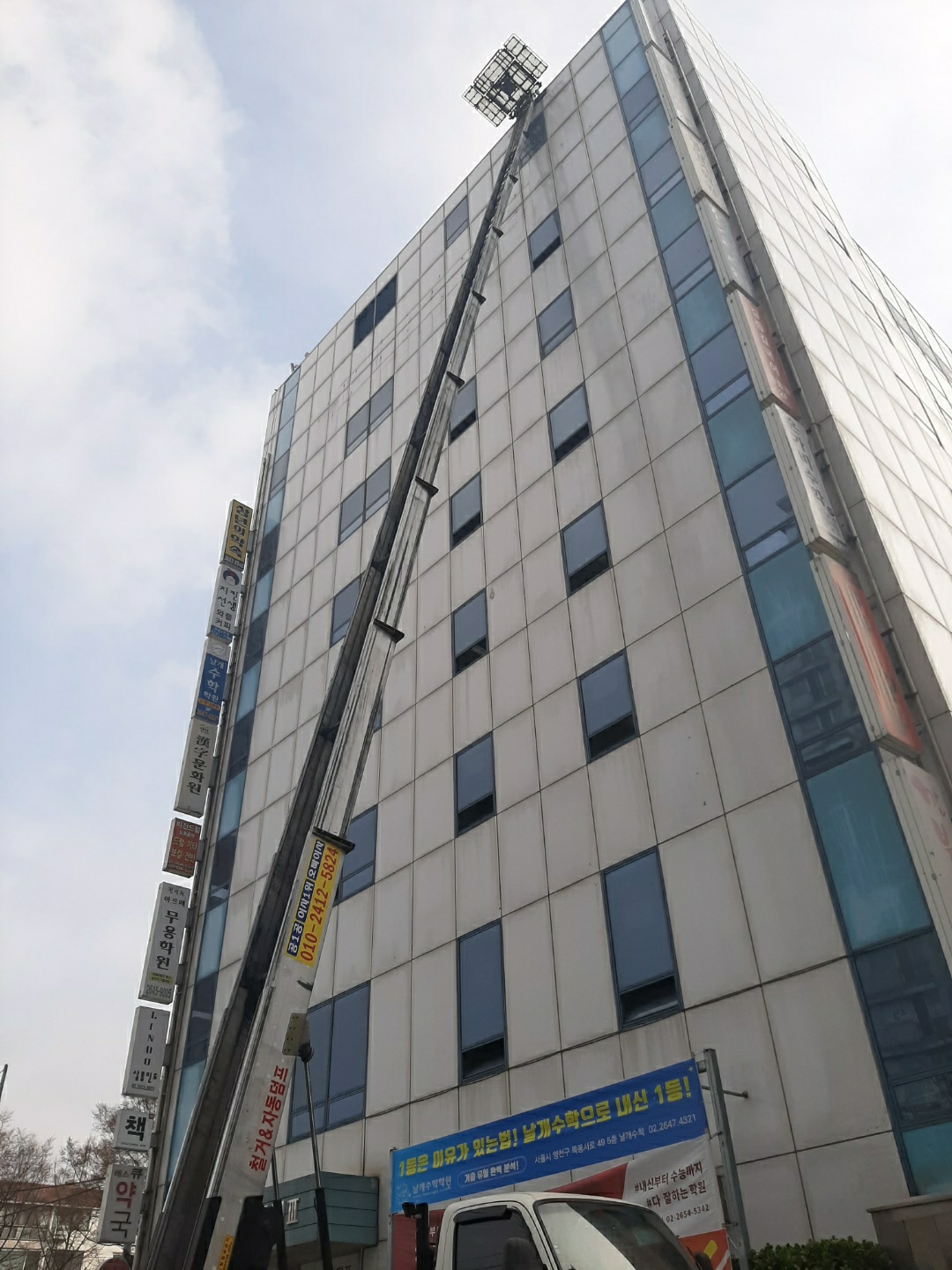 2000769928_h3mlaGXQ_fb44aecf10aa2274b5796cc184699dbf636fb218.jpg 이미지크게보기